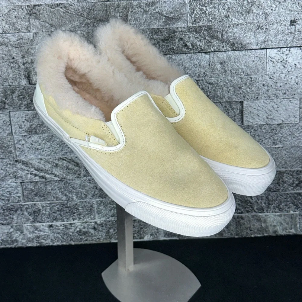 Vans Classic Slip On LX ‘Pampas’ - M10.5/W12